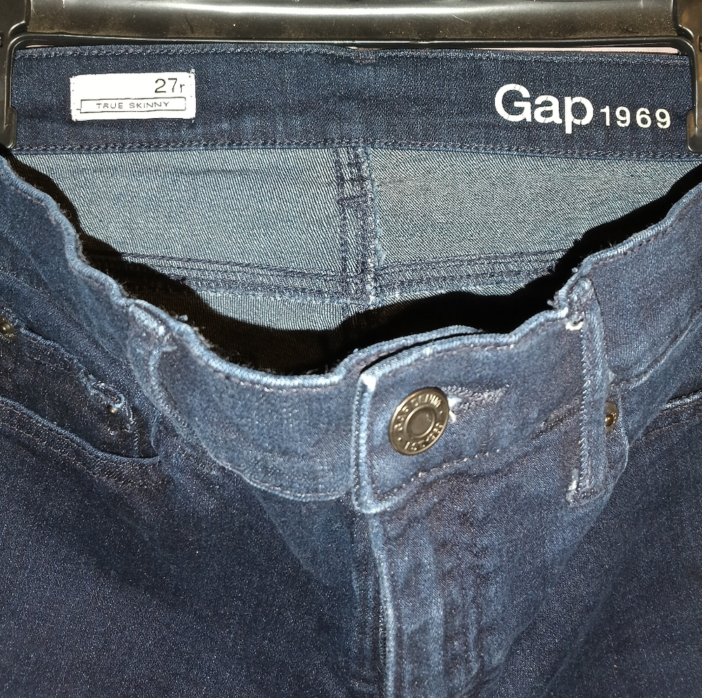 Gap Jeans - Picture 2 of 6